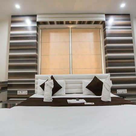 Hotel Fun City Navsari Dış mekan fotoğraf