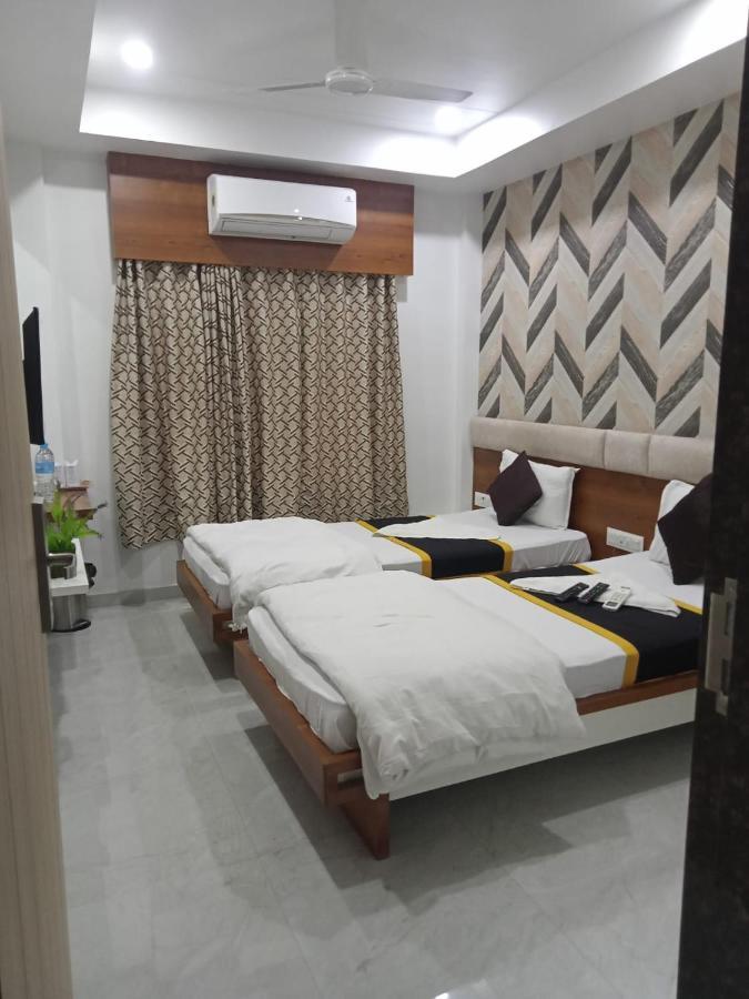 Hotel Fun City Navsari Dış mekan fotoğraf