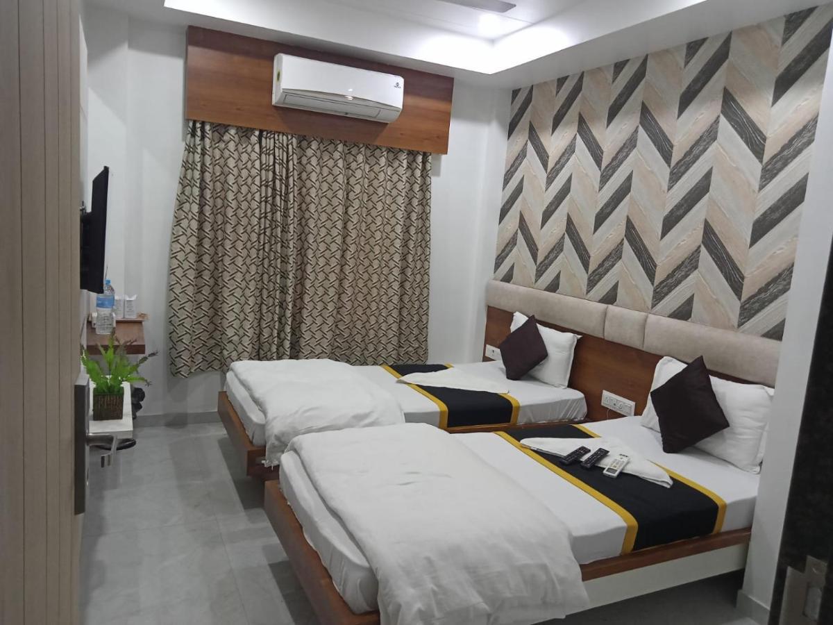 Hotel Fun City Navsari Dış mekan fotoğraf