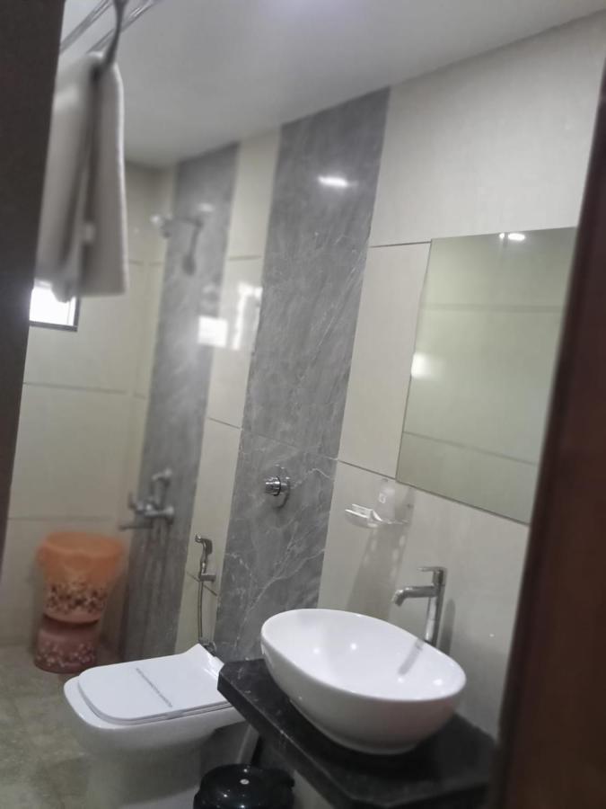 Hotel Fun City Navsari Dış mekan fotoğraf