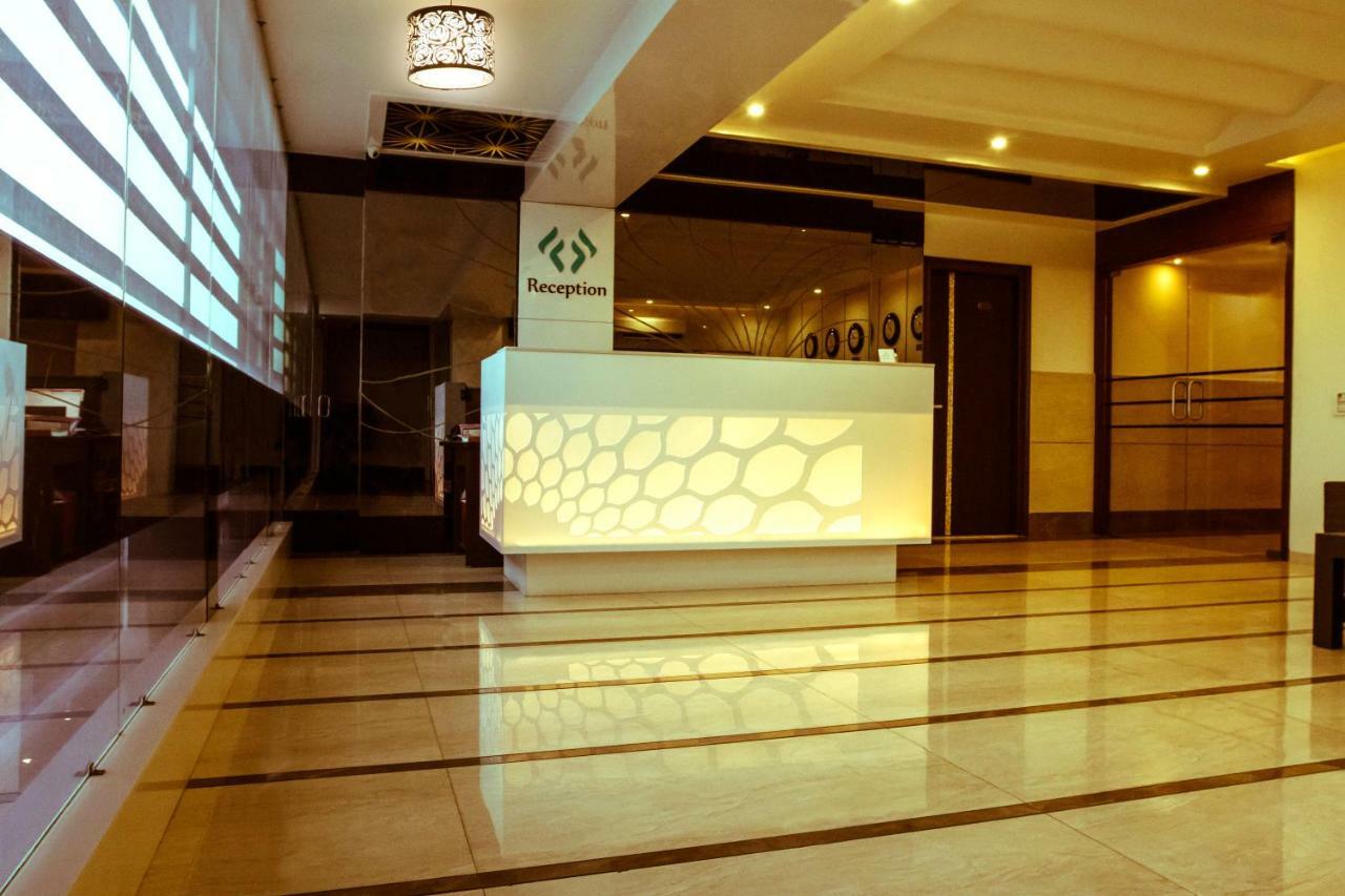 Hotel Fun City Navsari Dış mekan fotoğraf