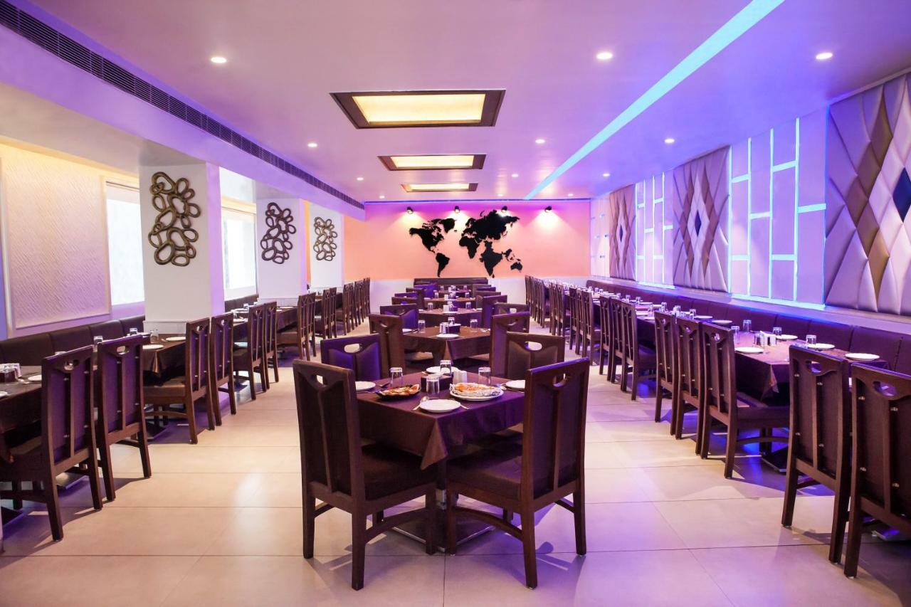 Hotel Fun City Navsari Dış mekan fotoğraf